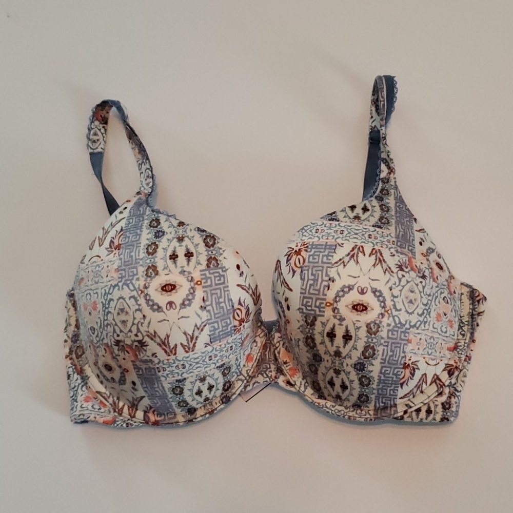 Victoria's Secret 34DD